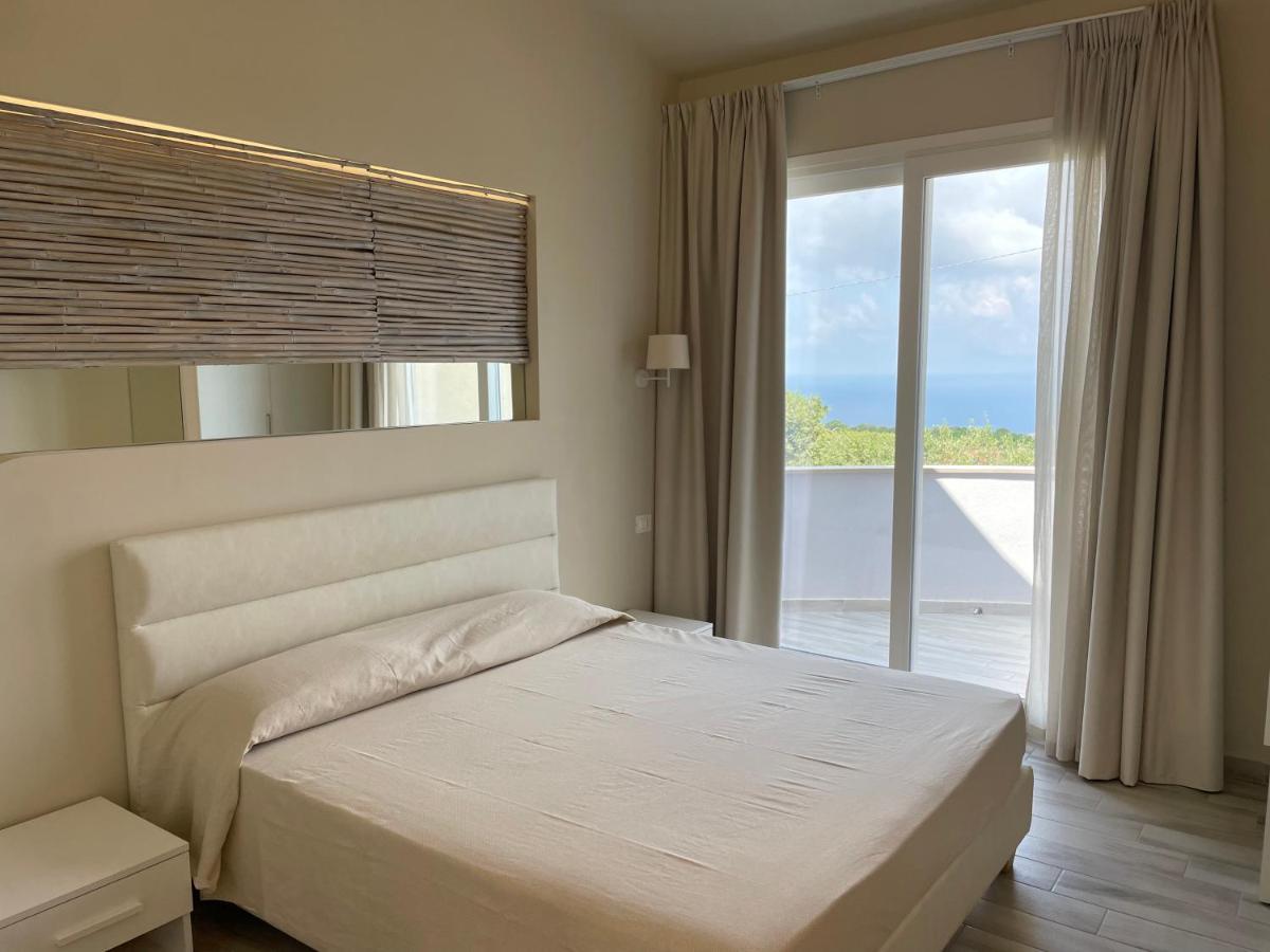 Borgo San Cosmo Tropea Bed & Breakfast Brattiro Ngoại thất bức ảnh