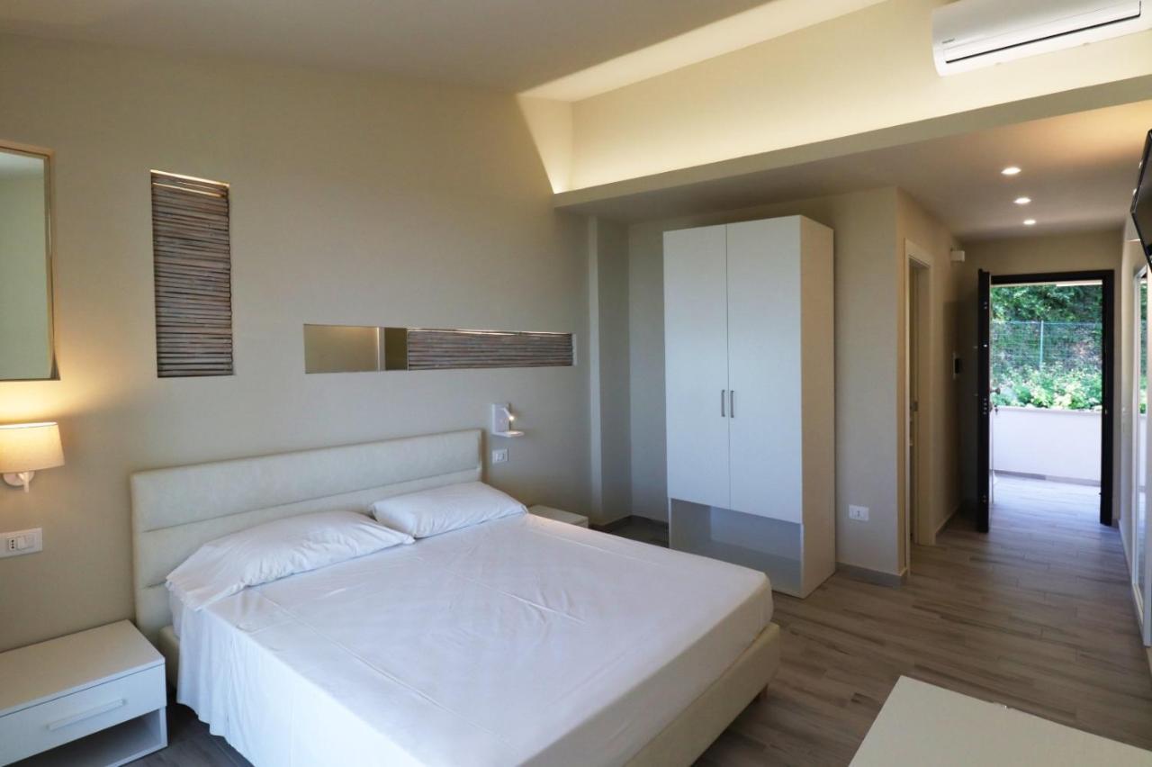 Borgo San Cosmo Tropea Bed & Breakfast Brattiro Ngoại thất bức ảnh