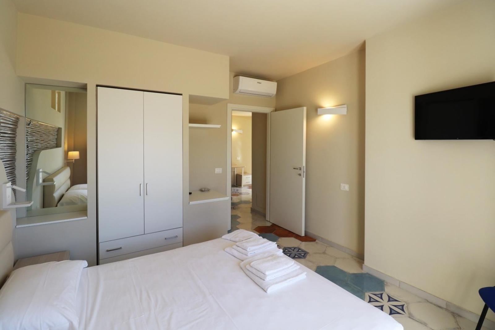 Borgo San Cosmo Tropea Bed & Breakfast Brattiro Ngoại thất bức ảnh