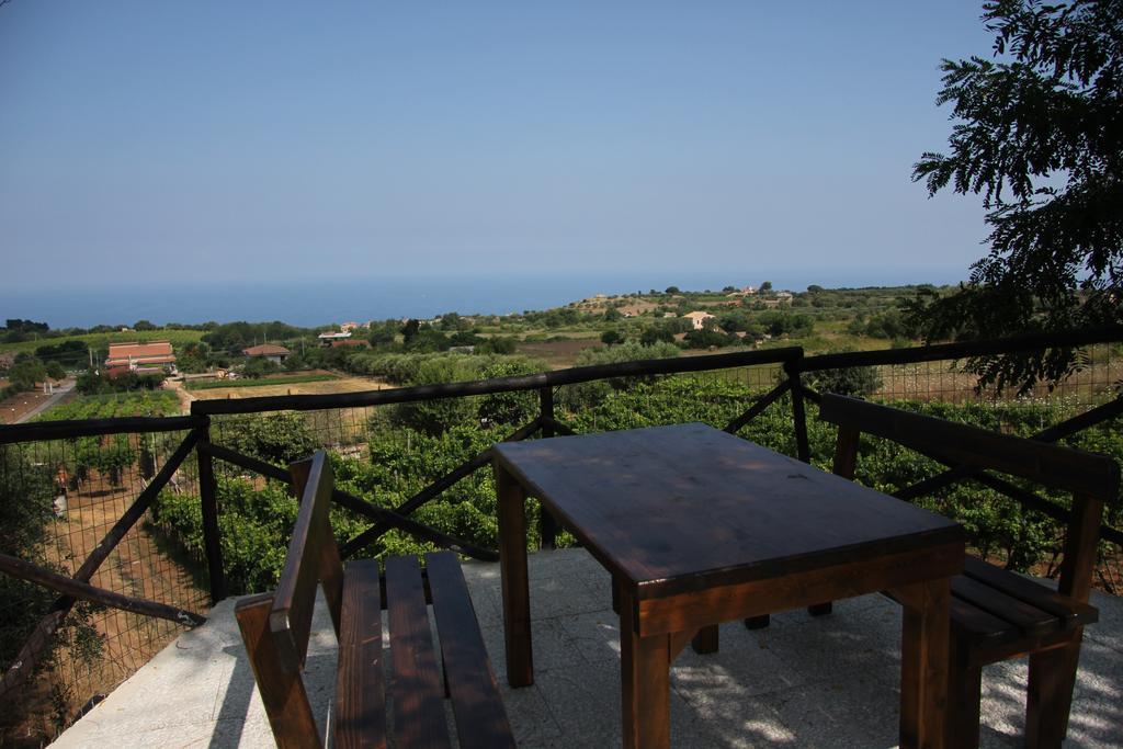 Borgo San Cosmo Tropea Bed & Breakfast Brattiro Ngoại thất bức ảnh