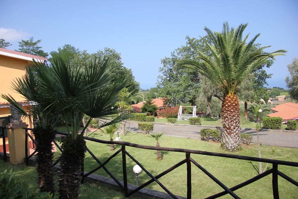 Borgo San Cosmo Tropea Bed & Breakfast Brattiro Ngoại thất bức ảnh