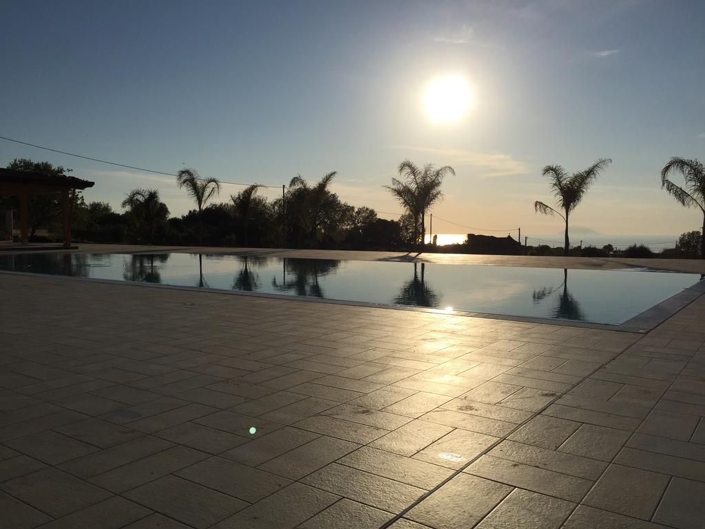 Borgo San Cosmo Tropea Bed & Breakfast Brattiro Ngoại thất bức ảnh