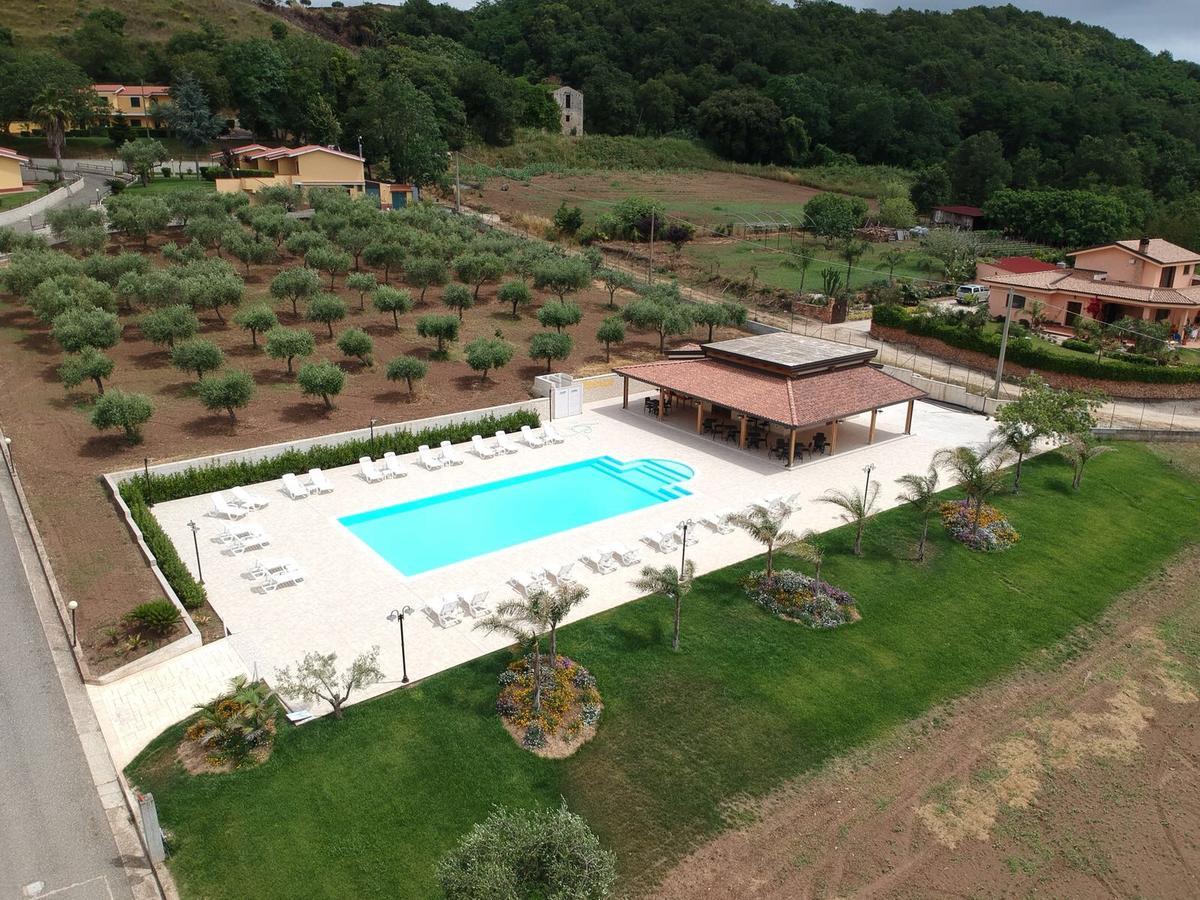 Borgo San Cosmo Tropea Bed & Breakfast Brattiro Ngoại thất bức ảnh