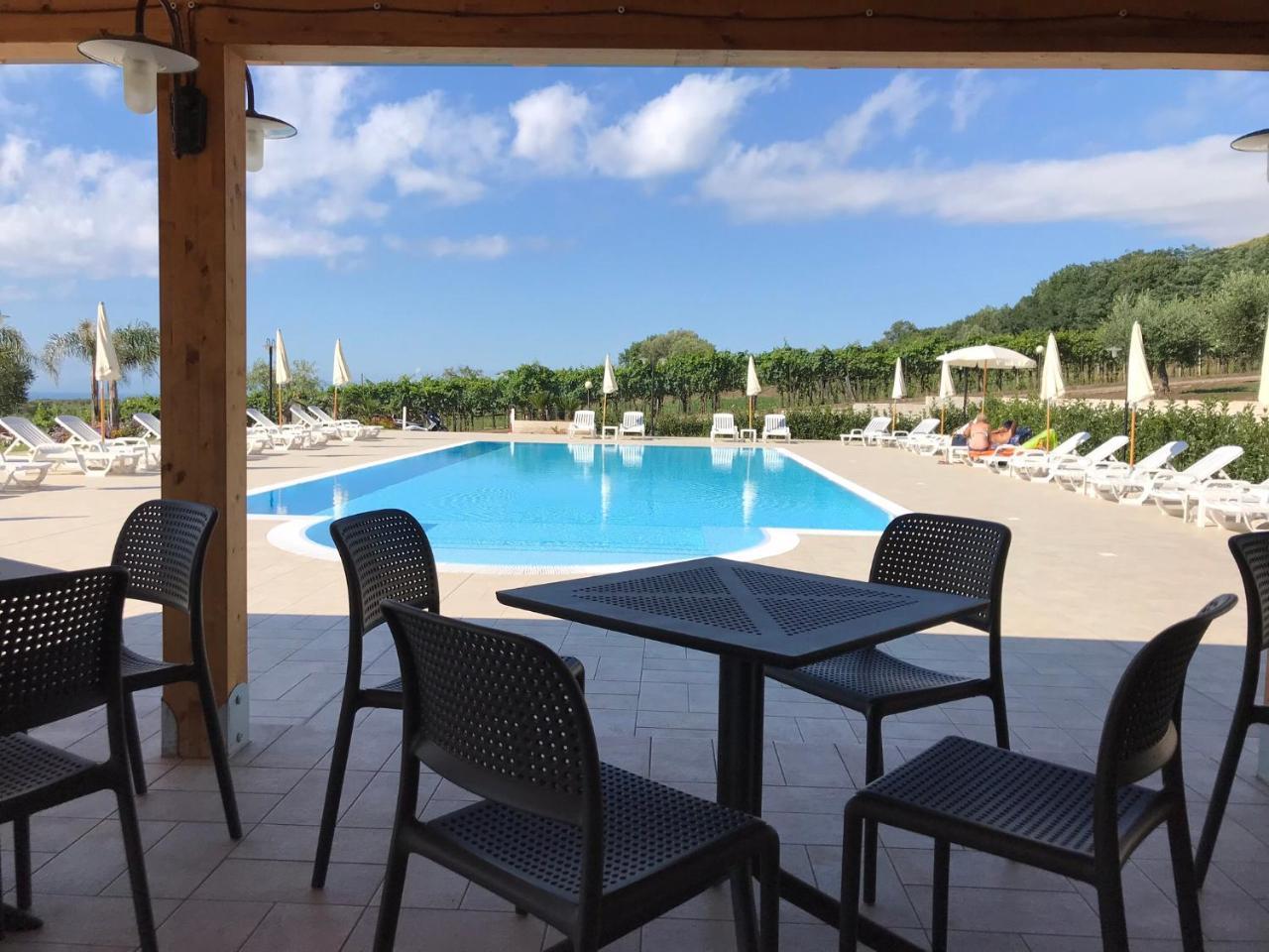 Borgo San Cosmo Tropea Bed & Breakfast Brattiro Ngoại thất bức ảnh